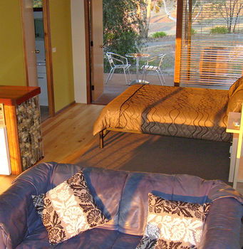 Valley Farm Vineyard Cottages - Accommodation Bookings 14