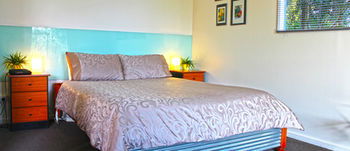 Valley Farm Vineyard Cottages - Accommodation Bookings 16