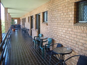 Centabrook Motor Inn - Accommodation Bookings 9
