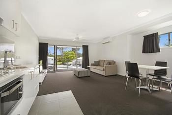 Cooroy Luxury Motel Apartments Noosa - Accommodation Bookings 11