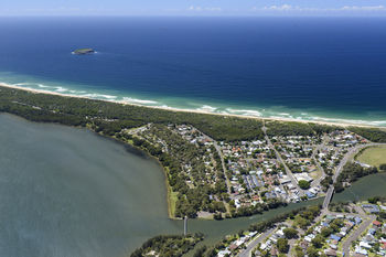 Budgewoi Holiday Park - Accommodation Bookings 15