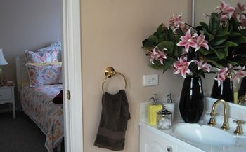 Highclaire House Bed And Breakfast - Accommodation Bookings 0