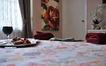Highclaire House Bed And Breakfast - Accommodation Bookings 10