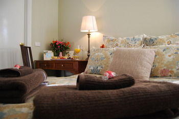 Highclaire House Bed And Breakfast - Accommodation Bookings 16