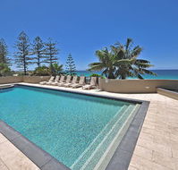 Clubb Coolum Beach Resort - Accommodation Bookings