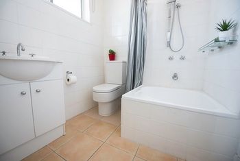 Apartment2c - Somerset - Accommodation Bookings 5