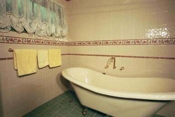 The Hidden Gem - Accommodation Bookings 2