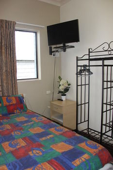 Coogee Beachside Budget Accommodation - Hostel - Accommodation Bookings 3