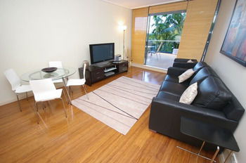 Homebush 133 Ben Furnished Apartment - Accommodation Bookings 4
