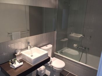 Harbour Town Apartment - Accommodation Bookings 1