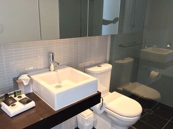 Harbour Town Apartment - Accommodation Bookings 2