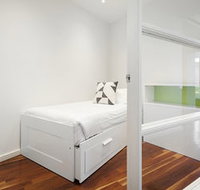 Melbourne Holiday Apartments Flinders Wharf - Accommodation Bookings