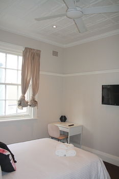 Annandale Hotel - Accommodation Bookings 10