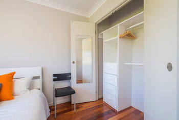 Getaway Holiday House Bankstown - Accommodation Bookings 5