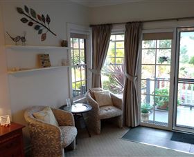 Hillside Bed And Breakfast - Accommodation Bookings 1