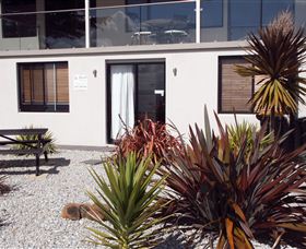 Beach Apartments - Accommodation Bookings 4