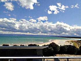 Freycinet Beach Apartments - Accommodation Bookings 0