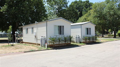 Myrtleford Holiday Park - Accommodation Bookings 0