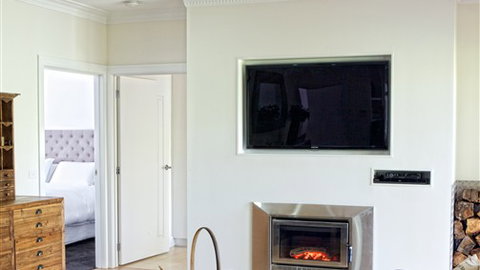 GG's By The River - Accommodation Bookings 3