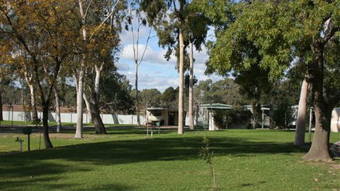 Lake Fyans Holiday Park - Accommodation Bookings 5