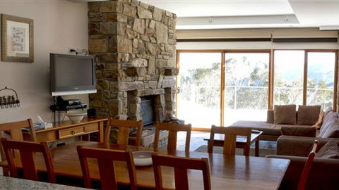 Alpine Woodsmoke Apartments - Accommodation Bookings 1