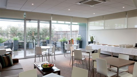 Punthill Apartment Hotels - Knox - Accommodation Bookings 4