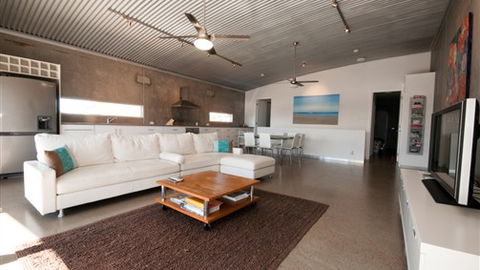 HolidayMakers - Accommodation Bookings 6