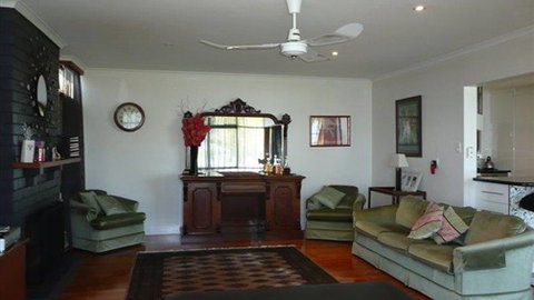 Lakeviews On Lang - Accommodation Bookings 5