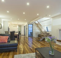 Serenity Torquay Sea View Luxury Beachfront - Accommodation Bookings