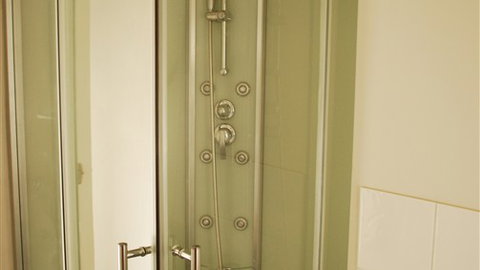 Manners In Mulwala - Accommodation Bookings 2