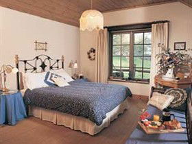 Adelaide Hills Country Cottages - Gum Tree Cottage - Accommodation Bookings 2