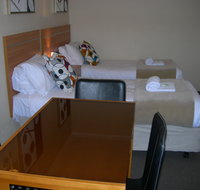 3 Sisters Motel  Cottage - Accommodation Bookings