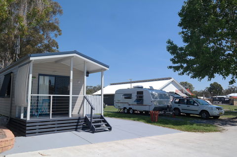 Colonial Holiday Park & Leisure Village - Accommodation Bookings 0