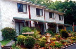 Davey Place Holiday Town Houses - Accommodation Bookings 1
