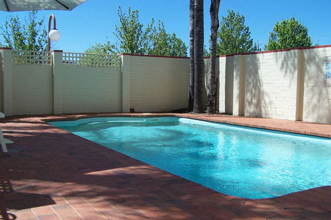 Econo Lodge Griffith Motor Inn - Accommodation Bookings 1