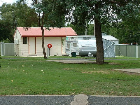 Fossicker Caravan Park - Accommodation Bookings 4