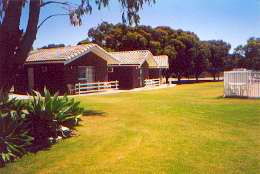 Highview Holiday Village Caravan Park - Accommodation Bookings 0