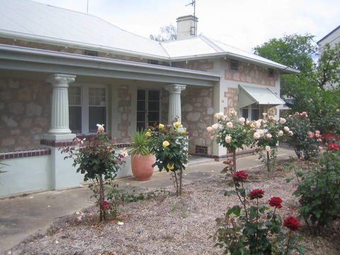 MacDonnell House (Naracoorte Cottages) - Accommodation Bookings 5
