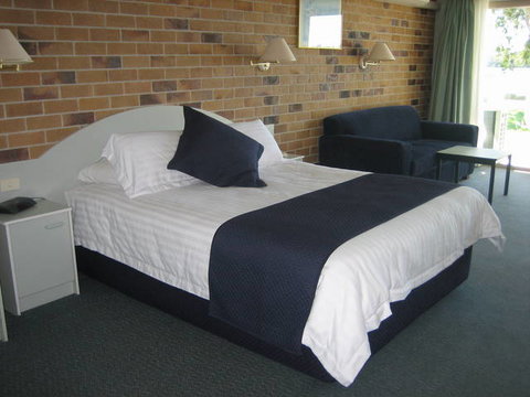 Moby Dick Waterfront Motel - Accommodation Bookings 2