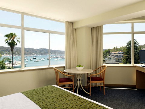 Newport Mirage Hotel - Accommodation Bookings 0