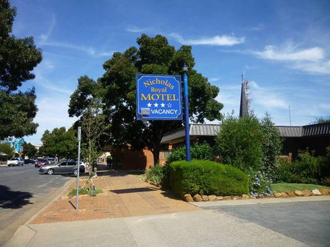 Nicholas Royal Motel - Accommodation Bookings 0