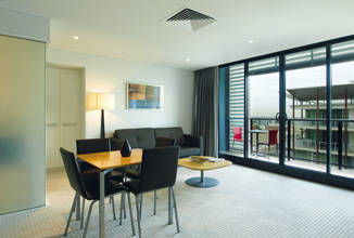 Oaks Horizons Adelaide - Accommodation Bookings 0