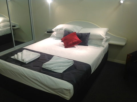 Parkside Motel & Licensed Restaurant - Accommodation Bookings 0