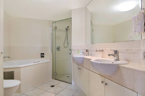 Shearwater Resort - Accommodation Bookings 4