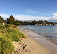 Snug Beach Cabin  Caravan Park - Accommodation Bookings