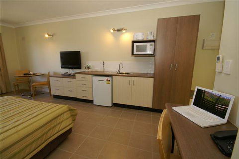 Spinifex Motel & Serviced Apartments - Accommodation Bookings 2