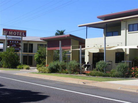 Spinifex Motel & Serviced Apartments - Accommodation Bookings 4