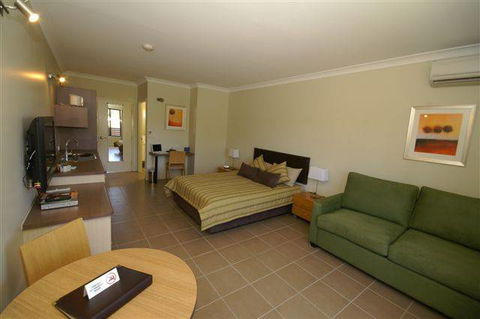 Spinifex Motel & Serviced Apartments - Accommodation Bookings 7