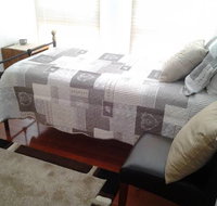 The Pommy Tree Bed  Breakfast - Accommodation Bookings