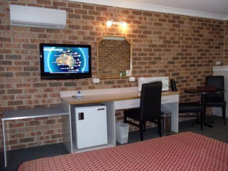 Town & Country Motor Inn Tamworth - Accommodation Bookings 3